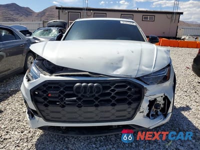 Piąte zdjęcie samochodu w środku: 2022 AUDI SQ5 PREMIUM PLUS VIN:WA1B4AFYXN2039054 - miniatura