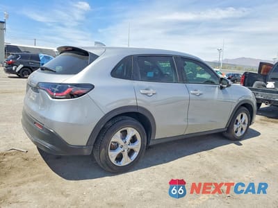Trzecie zdjęcie samochodu z tyłu: 2024 HONDA HR-V LX VIN:3CZRZ2H30RM787060 - miniatura