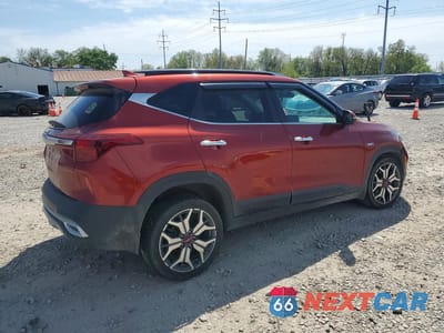 Trzecie zdjęcie samochodu z tyłu: 2022 KIA SELTOS SX VIN:KNDETCA24N7237653 - miniatura