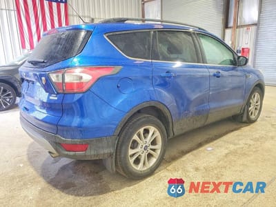 Trzecie zdjęcie samochodu z tyłu: 2017 FORD ESCAPE SE VIN:1FMCU0GD6HUB41200 - miniatura