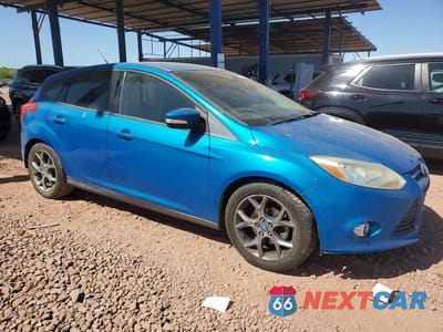Czwarte zdjęcie samochodu z boku: 2013 FORD FOCUS SE VIN:1FADP3K20DL277562 - miniatura
