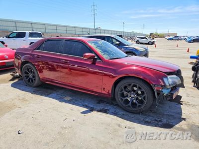 Czwarte zdjęcie samochodu z boku: 2019 CHRYSLER 300 S VIN:2C3CCABG6KH605020 - miniatura