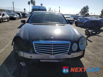 Piąte zdjęcie samochodu w środku: 2007 MERCEDES-BENZ E 550 VIN:WDBUF72X57B099026 - miniatura