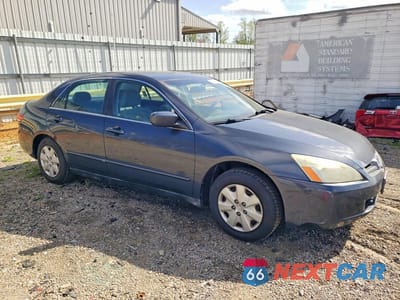 Czwarte zdjęcie samochodu z boku: 2004 HONDA ACCORD LX VIN:1HGCM56304A048387 - miniatura