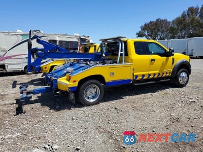 Trzecie zdjęcie samochodu z tyłu: 2019 FORD F450 SUPER DUTY VIN:1FD0X4GT5KEF91270 - miniatura