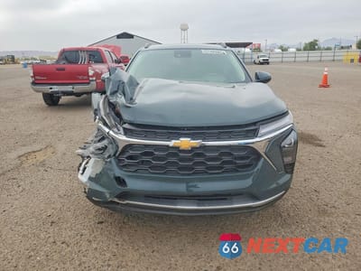 Piąte zdjęcie samochodu w środku: 2025 CHEVROLET TRAX 1LT VIN:KL77LHEP5SC266414 - miniatura