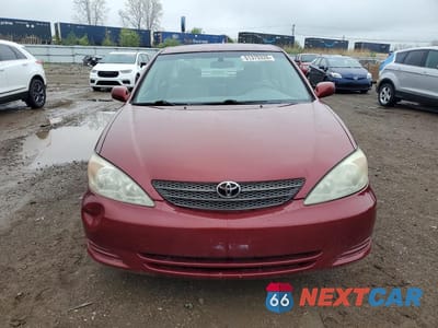Piąte zdjęcie samochodu w środku: 2003 TOYOTA CAMRY LE VIN:4T1BE32K13U252665 - miniatura