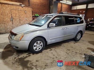 2009 KIA SEDONA KNDMB233096277612 - główne zdjęcie licytacji z USA - miniatura