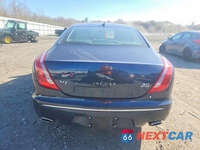 Zdjęcie 6 z 12 samochodu: 2013 JAGUAR XJ VIN:SAJWJ1CD7D8V47268 - miniatura