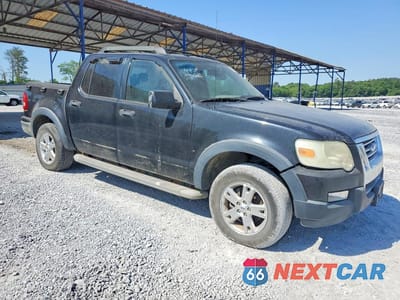 Czwarte zdjęcie samochodu z boku: 2007 FORD EXPLORER SPORT TRAC XLT VIN:1FMEU51K77UA17643 - miniatura