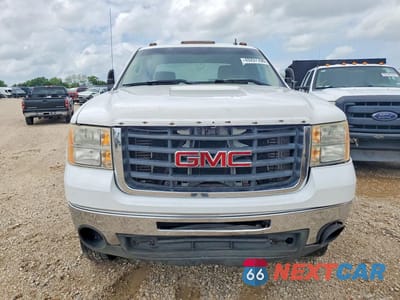 Piąte zdjęcie samochodu w środku: 2008 GMC SIERRA C1500 HEAVY DUTY VIN:1GTJK33618F201320 - miniatura