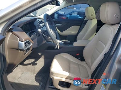 Zdjęcie 7 z 12 samochodu: 2017 JAGUAR F-PACE PRESTIGE VIN:SADCK2BV1HA080690 - miniatura