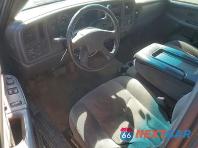Zdjęcie 8 z 13 samochodu: 2003 GMC NEW SIERRA C1500 VIN:1GTEC14X33Z184358 - miniatura