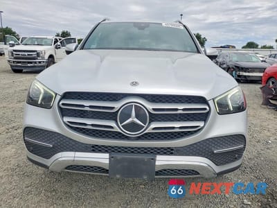 Piąte zdjęcie samochodu w środku: 2020 MERCEDES-BENZ GLE 350 VIN:4JGFB4JBXLA217089 - miniatura