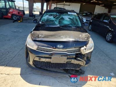 Piąte zdjęcie samochodu w środku: 2020 KIA RIO S VIN:3KPA24AD9LE288135 - miniatura