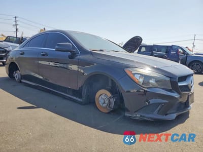 Czwarte zdjęcie samochodu z boku: 2014 MERCEDES-BENZ CLA 250 VIN:WDDSJ4EB9EN053397 - miniatura