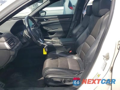 Zdjęcie 7 z 12 samochodu: 2018 HONDA ACCORD SPORT VIN:1HGCV1F37JA157110 - miniatura