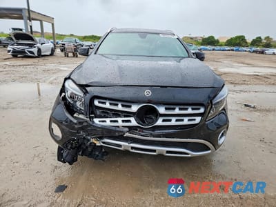 Piąte zdjęcie samochodu w środku: 2019 MERCEDES-BENZ GLA 250 4MATIC VIN:WDCTG4GB1KU017340 - miniatura