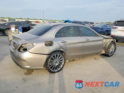 Trzecie zdjęcie samochodu z tyłu: 2021 MERCEDES-BENZ C 300 VIN:W1KWF8DB8MR606625 - miniatura