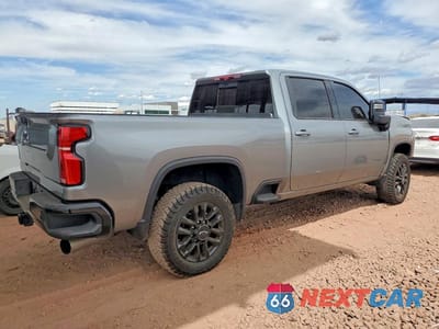 Trzecie zdjęcie samochodu z tyłu: 2025 CHEVROLET SILVERADO K3500 LTZ VIN:2GC4KUEY0S1103489 - miniatura