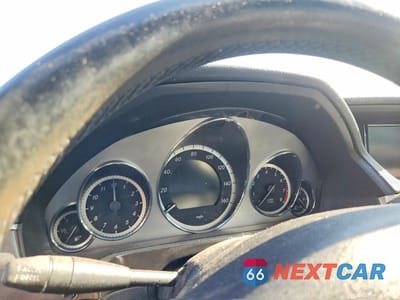 Zdjęcie 9 z 12 samochodu: 2010 MERCEDES-BENZ E 350 VIN:WDDHF5GB1AA053605 - miniatura