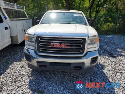 Piąte zdjęcie samochodu w środku: 2015 GMC SIERRA C3500 HEAVY DUTY VIN:1GD311C89FF149896 - miniatura