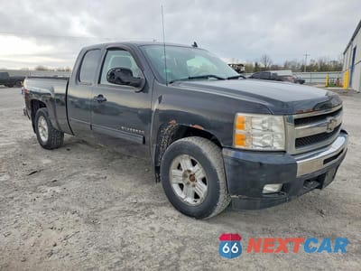 Czwarte zdjęcie samochodu z boku: 2011 CHEV SILVERADO K1500 LT VIN:1GCRKSE36BZ172290 - miniatura