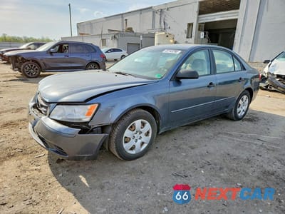 2010 HYUNDAI SONATA GLS 5NPET4AC4AH643694 - główne zdjęcie licytacji z USA - miniatura