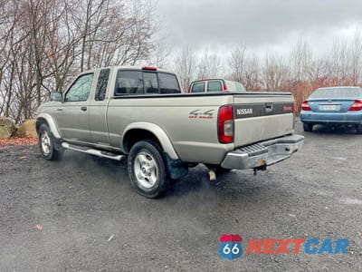 Trzecie zdjęcie samochodu z tyłu: 2000 NISSAN FRONTIER XE-V6 VIN:1N6ED26Y6YC364207 - miniatura