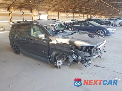 Czwarte zdjęcie samochodu z boku: 2023 GMC TERRAIN AT4 VIN:3GKALYEG2PL257419 - miniatura