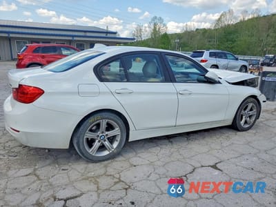 Trzecie zdjęcie samochodu z tyłu: 2015 BMW 328 XI VIN:WBA3B3G52FNR89034 - miniatura