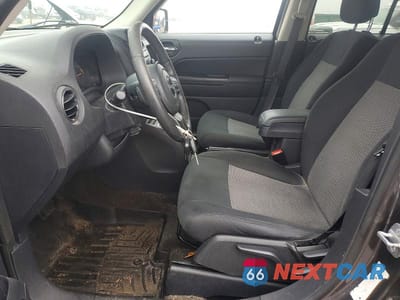 Zdjęcie 7 z 13 samochodu: 2014 JEEP PATRIOT LATITUDE VIN:1C4NJRFB5ED863408 - miniatura