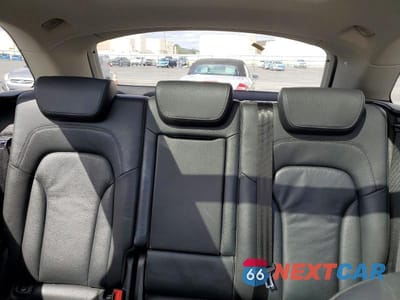 Zdjęcie 10 z 13 samochodu: 2010 AUDI Q5 PREMIUM PLUS VIN:WA1LKAFP8AA099710 - miniatura