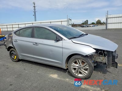 Czwarte zdjęcie samochodu z boku: 2020 HYUNDAI ELANTRA SEL VIN:5NPD84LF4LH559950 - miniatura