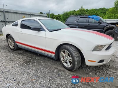 Czwarte zdjęcie samochodu z boku: 2010 FORD MUSTANG VIN:1ZVBP8AN7A5148192 - miniatura