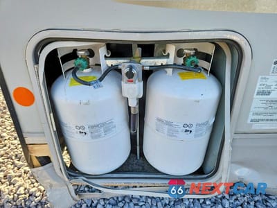 Zdjęcie 8 z 10 samochodu: 2018 JAYCO EAGLE HT CAMPER VIN:1UJCJ0BS4J1PP0528 - miniatura