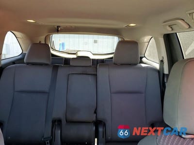 Zdjęcie 10 z 13 samochodu: 2016 TOYOTA HIGHLANDER LE VIN:5TDZARFH0GS018706 - miniatura