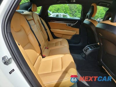Zdjęcie 10 z 12 samochodu: 2018 VOLVO S90 T5 MOMENTUM VIN:LVY982AKXJP018079 - miniatura