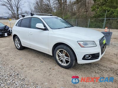 Czwarte zdjęcie samochodu z boku: 2014 AUDI Q5 PREMIUM PLUS VIN:WA1LFAFP2EA107956 - miniatura