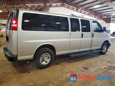 Trzecie zdjęcie samochodu z tyłu: 2021 CHEVROLET EXPRESS G3500 LS 6.6L V-8 PASSENGER VIN:1GAZGNF76M1245298 - miniatura