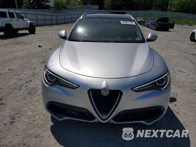 Piąte zdjęcie samochodu w środku: 2019 ALFA ROMEO STELVIO TI VIN:ZASPAKBN7K7C67072 - miniatura