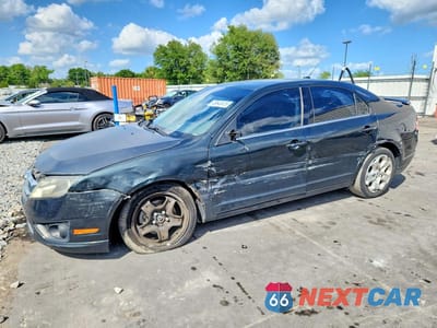 2010 FORD FUSION SE 3FAHP0HA2AR147214 - główne zdjęcie licytacji z USA - miniatura