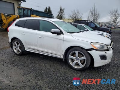 Czwarte zdjęcie samochodu z boku: 2012 VOLVO XC60 T6 VIN:YV4902DZ6C2339704 - miniatura