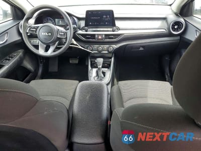 Zdjęcie 8 z 12 samochodu: 2024 KIA FORTE LXS VIN:3KPF24ADXRE727289 - miniatura