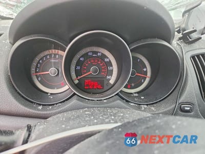 Zdjęcie 9 z 11 samochodu: 2012 KIA FORTE EX VIN:KNAFU4A27C5519850 - miniatura