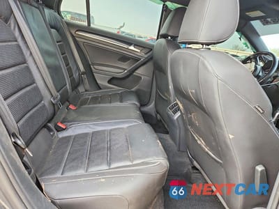Zdjęcie 10 z 12 samochodu: 2018 VOLKSWAGEN GOLF R VIN:WVWVF7AU2JW219040 - miniatura