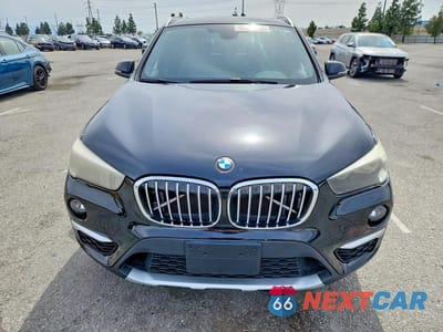 Piąte zdjęcie samochodu w środku: 2016 BMW X1 XDRIVE28I VIN:WBXHT3C36GP880188 - miniatura