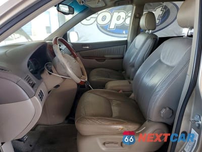 Zdjęcie 7 z 13 samochodu: 2006 TOYOTA SIENNA XLE LIMITED 7-PASSENGER VIN:5TDBA22C04S023774 - miniatura