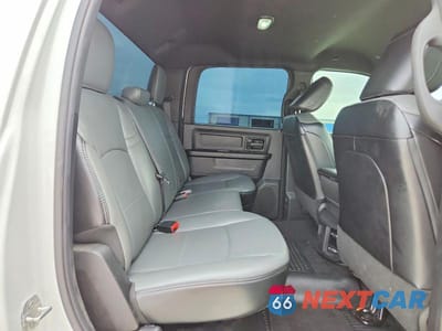 Zdjęcie 10 z 13 samochodu: 2023 RAM 3500 TRADESMAN VIN:3C63R3GL1PG552284 - miniatura
