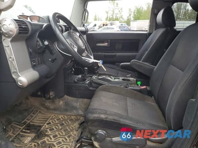 Zdjęcie 7 z 12 samochodu: 2007 TOYOTA FJ CRUISER BASE VIN:JTEBU11F570011636 - miniatura